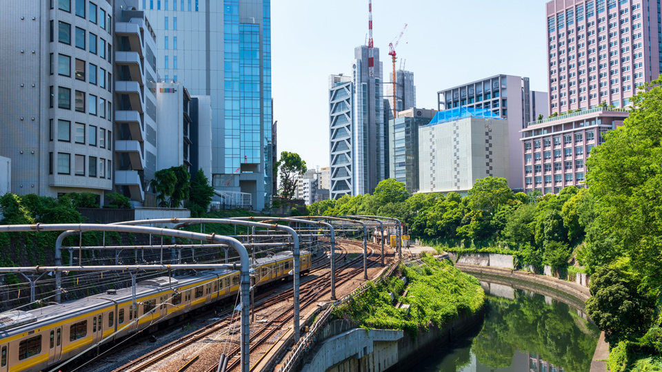 神田駅より徒歩1分
立ち寄りやすい好立地にあり。
東京近郊も幅広くご対応いたします。